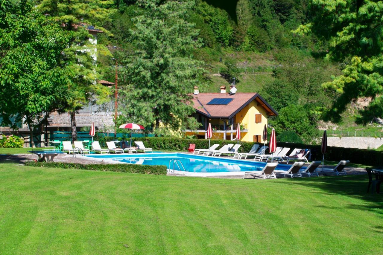 Club Hotel Tenno Buitenkant foto