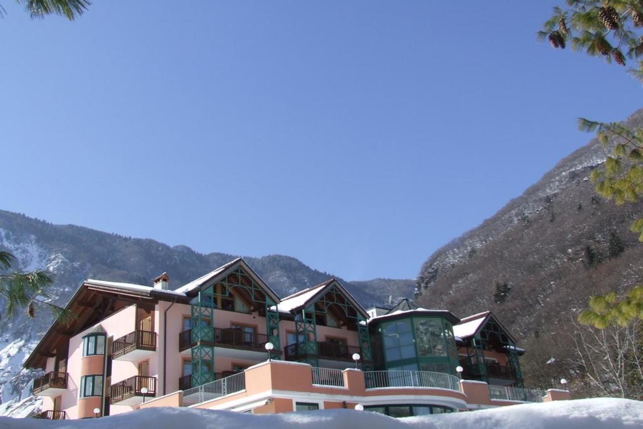 Club Hotel Tenno Buitenkant foto